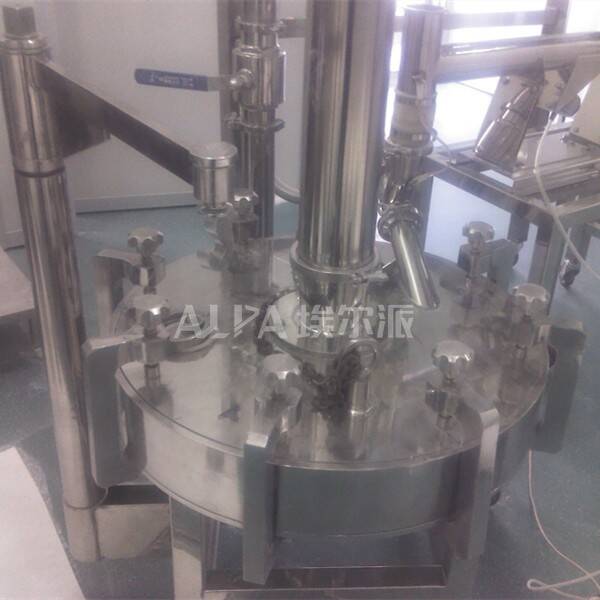 某藥業有限公司 購買阿莫西林超微粉碎生產線MQP20